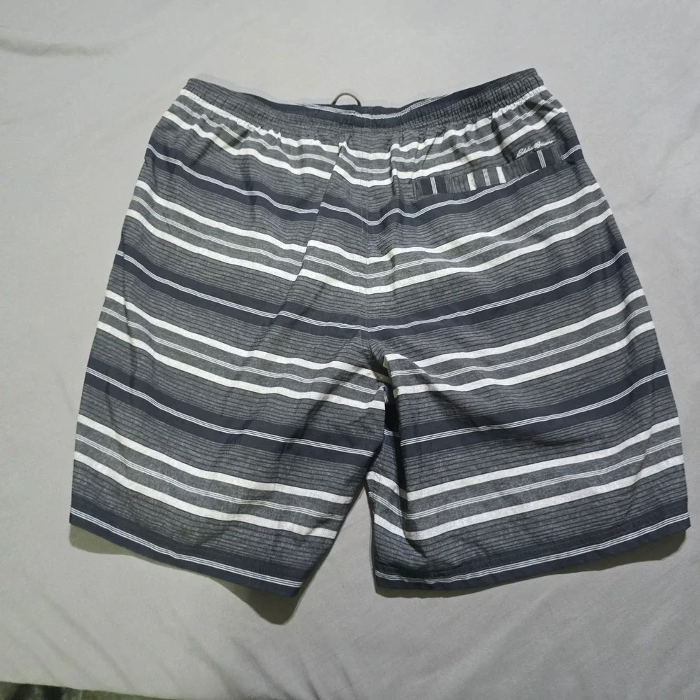 Eddie Bauer Swim Trunks Mens L Grey Striped FreeDry Mesh Lined Board Shorts